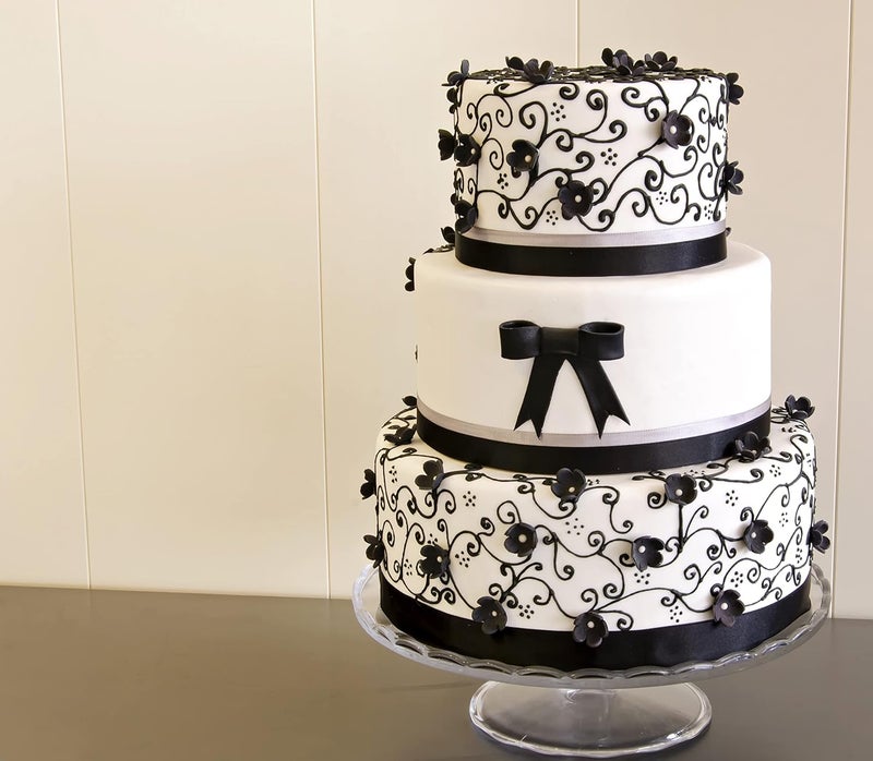 Bakerpan Premium Rolled White Fondant - Vanilla Flavor - Image 2